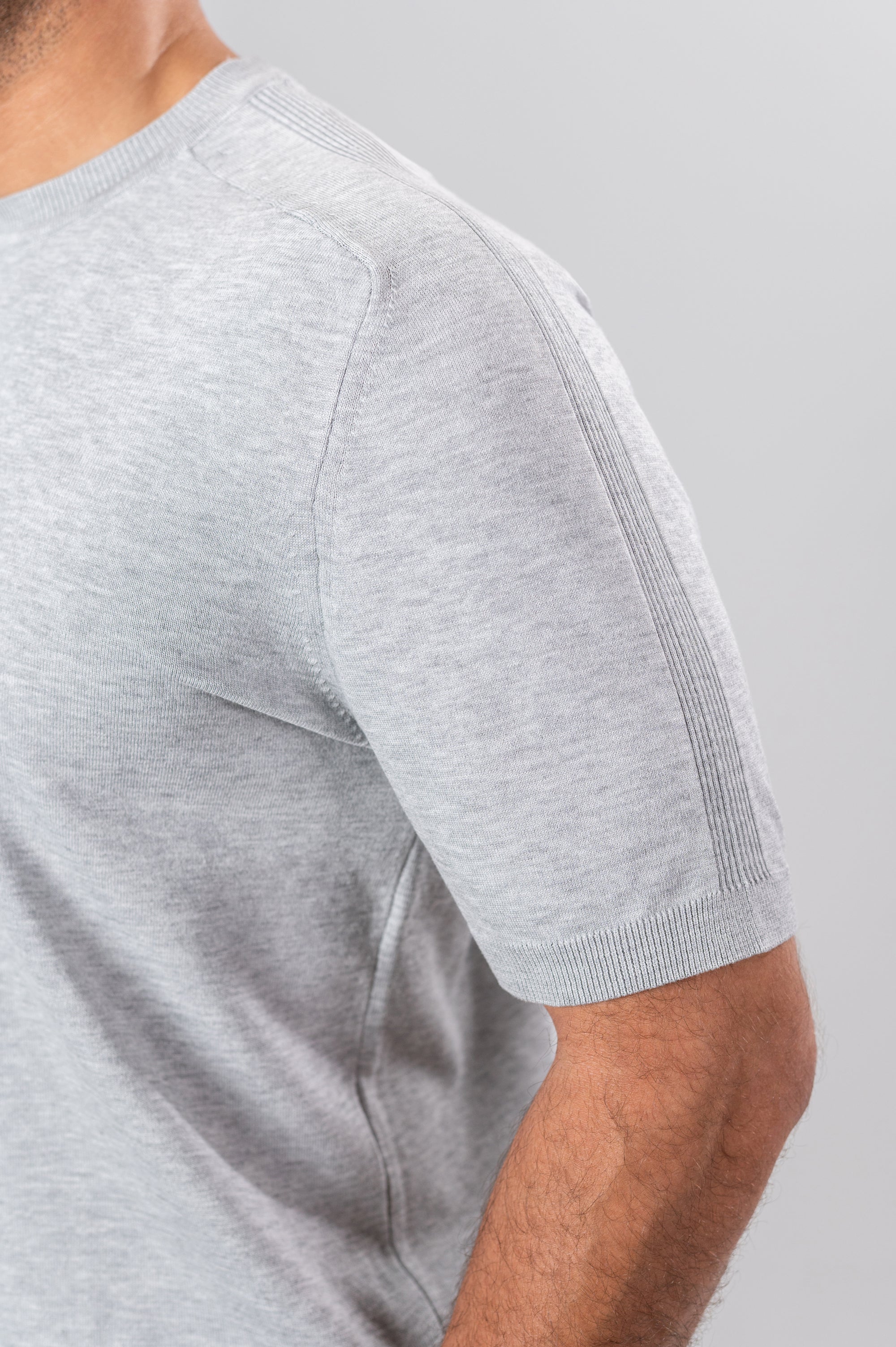 ZOLY STRIPPED SHOULDER POLO SHIRT - Grey